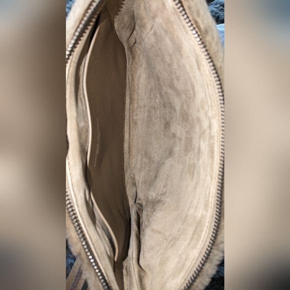 Brunello Cucinelli Genuine Fur Clutch. - Picture 14 of 14